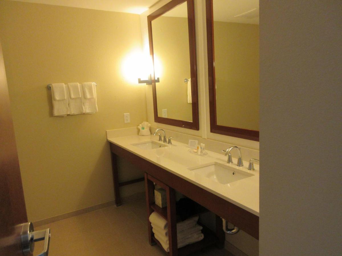 סאמרוויל Comfort Suites מראה חיצוני תמונה